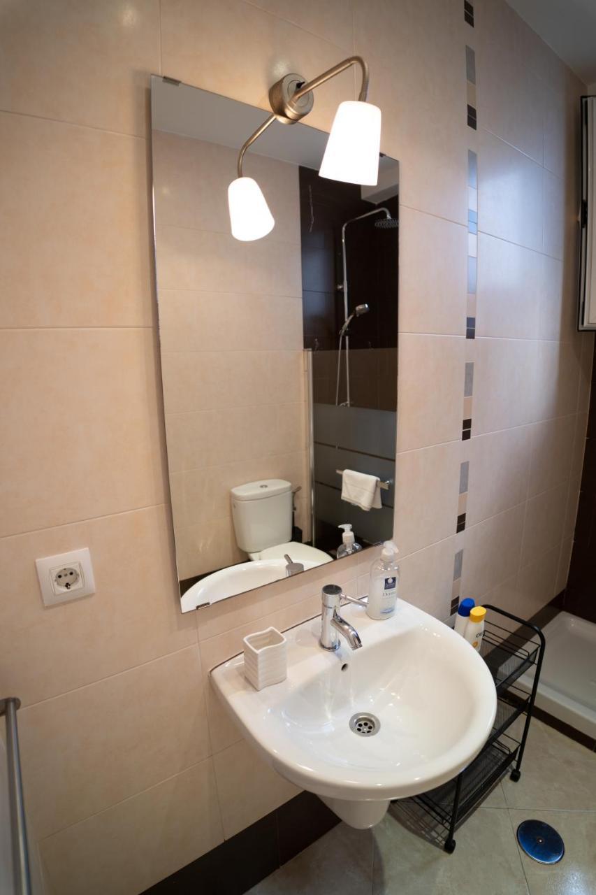Larra Nervion Subway Tranvia Apartment เซบีญา ภายนอก รูปภาพ